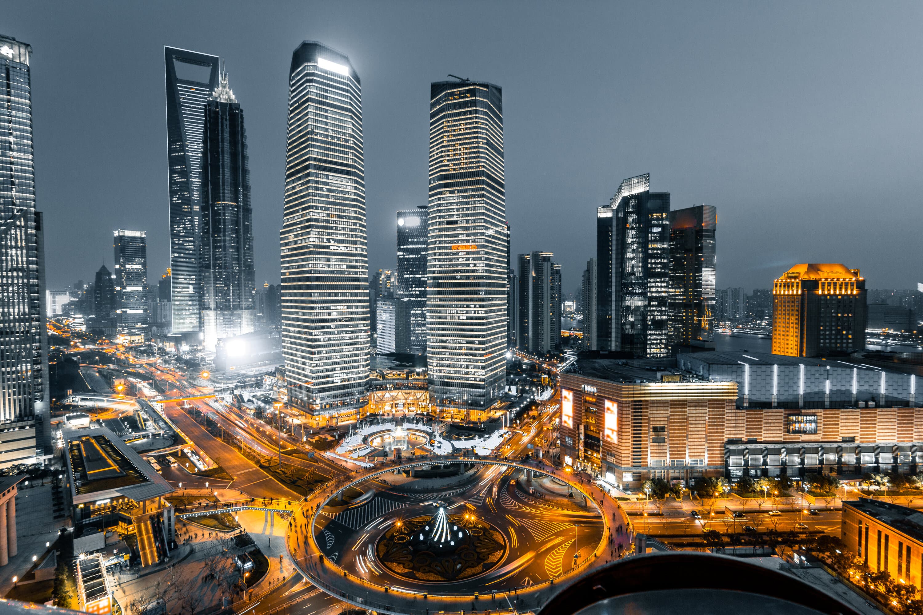 Shanghaistadsvy symboliserar Kinas urbana utveckling och teknologiska framsteg